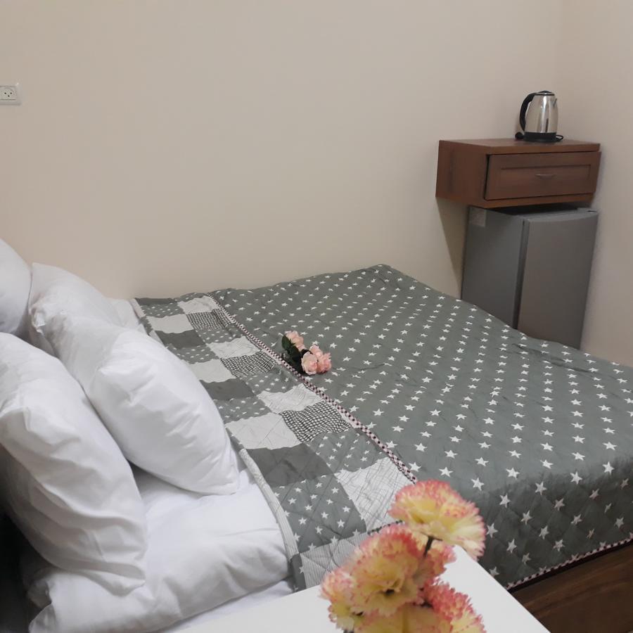 Royal Guest House นาซาเรธ ภายนอก รูปภาพ